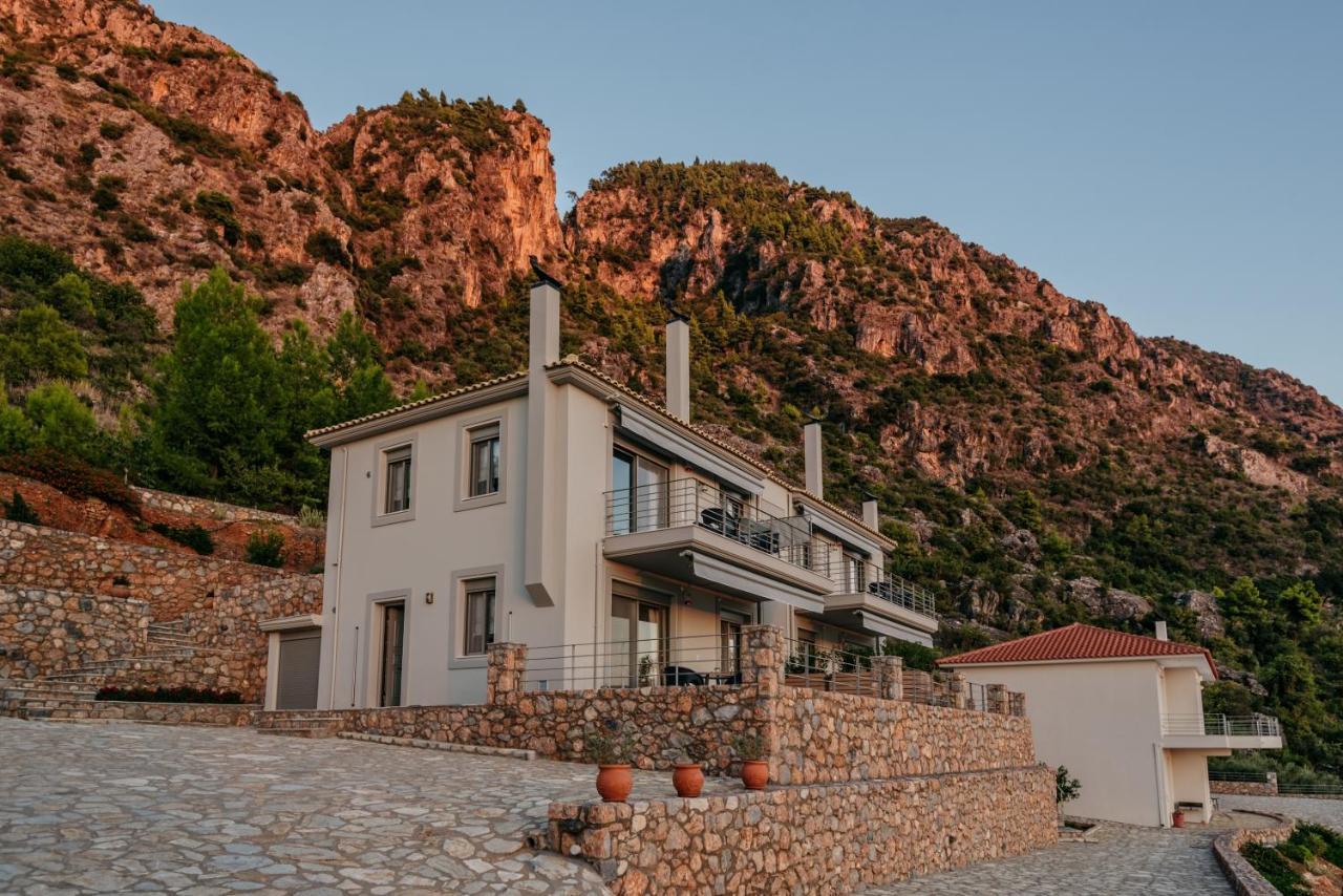 Bay View Guesthouses Kalamata Exterior foto